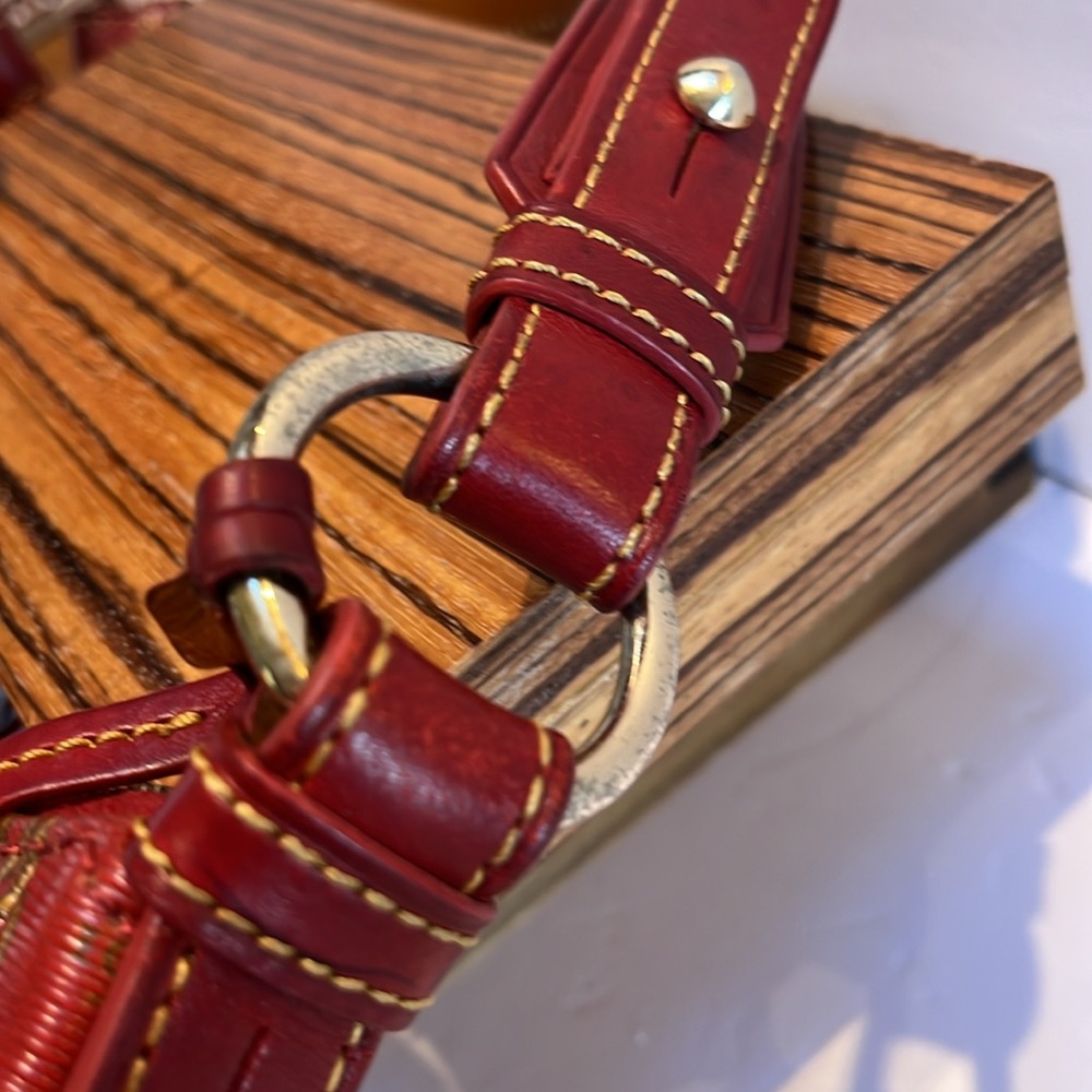 Dooney & Bourke Limited Edition 1975 Red /Burgundy Dillen Belvedere Hobo Bag - Picture 5 of 13